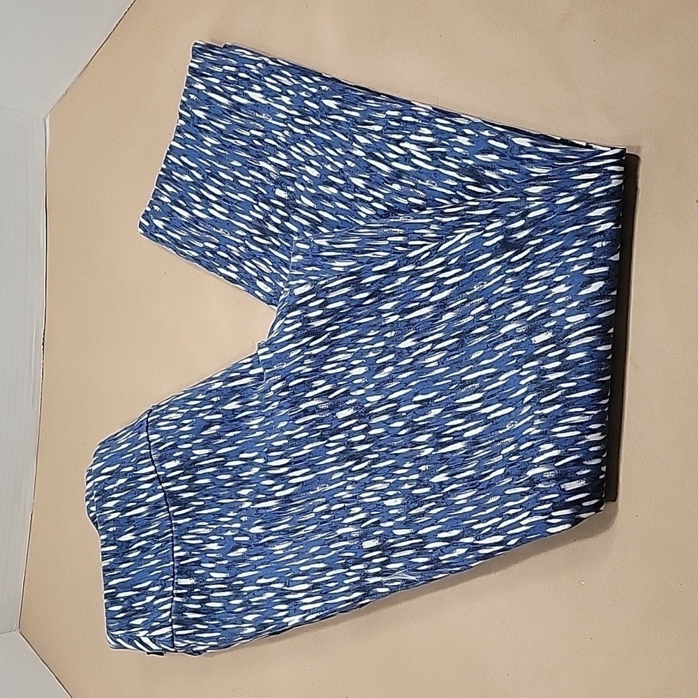 Nic & Zoe, Size 4, Patterned Crop Pants. Excellent Used Condition